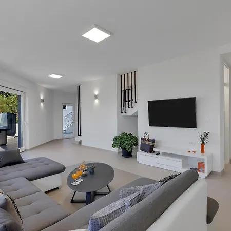 Luxury Apartment