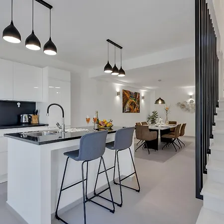 Luxury Podgora (Split-Dalmatia)